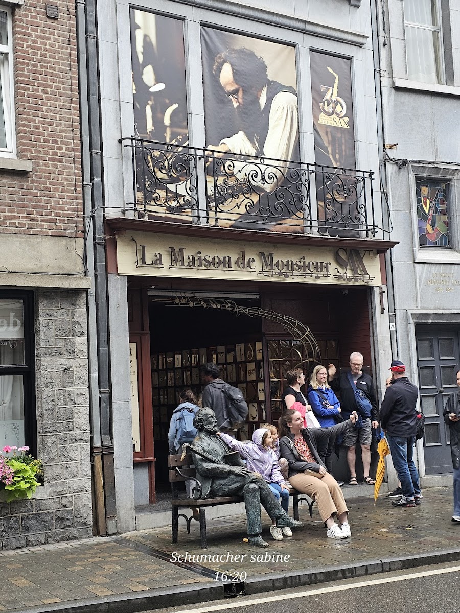 A La Ville De Bruges-4